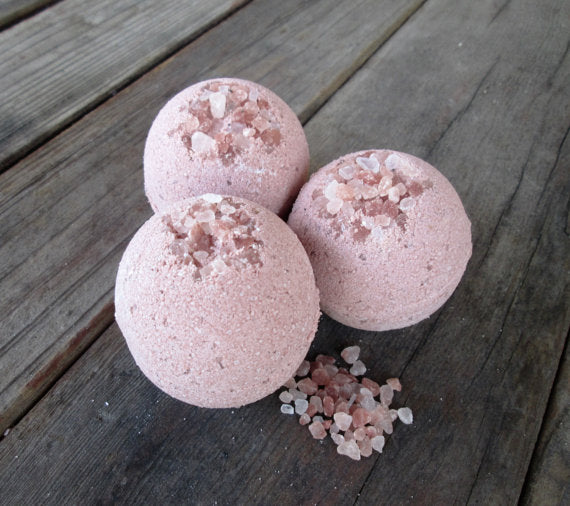 PINK CLAY+ SEA SALT Salt Bomb